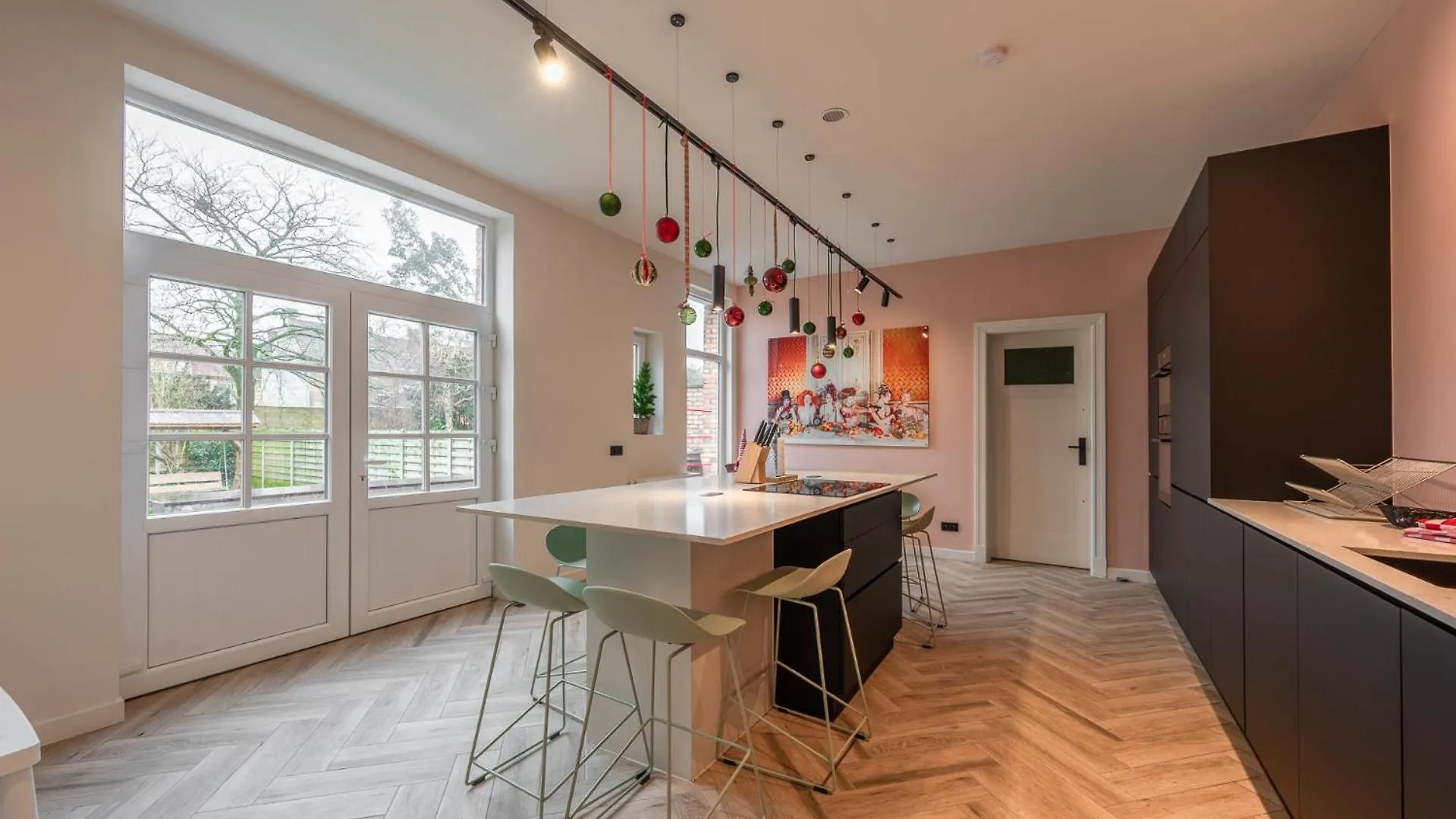 Villa Cezar - Big House At The Center Of Bruges - Free Parking