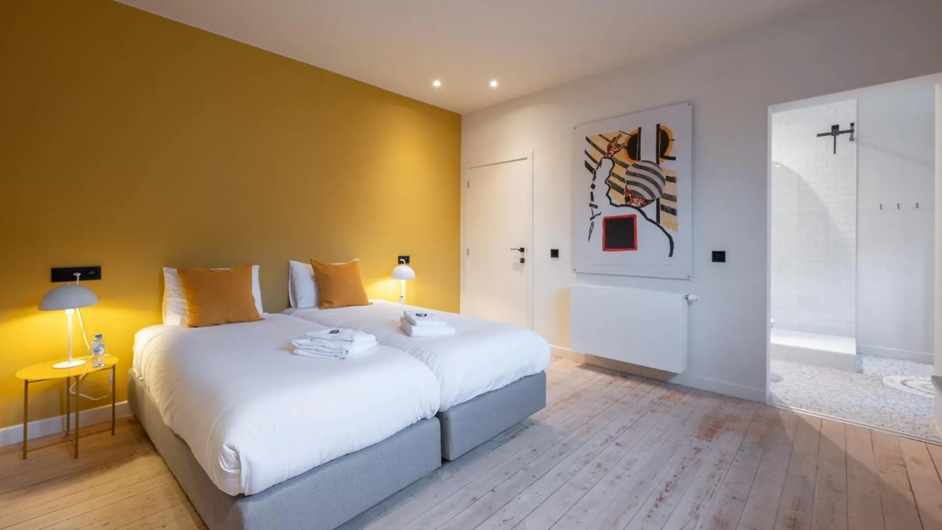 Villa Cezar - Big House At The Center Of Bruges - Free Parking