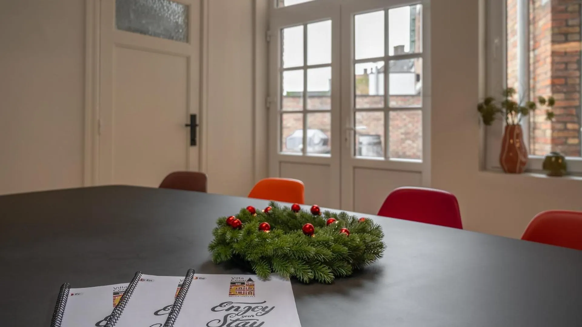 Villa Cezar - Big House At The Center Of Bruges - Free Parking Belgium
